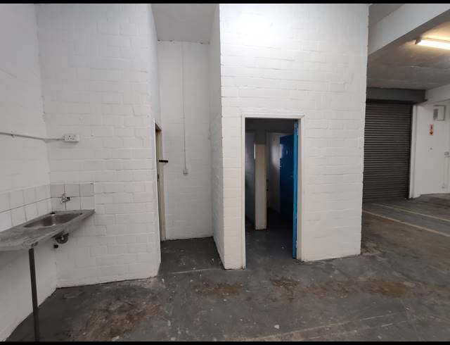 490M² FACTORY TO LET IN NDABENI